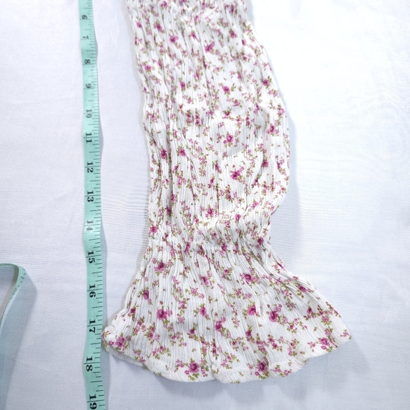 Rose And Grey Floral Smocked Off-Shoulder Top L - Picture 8 of 8